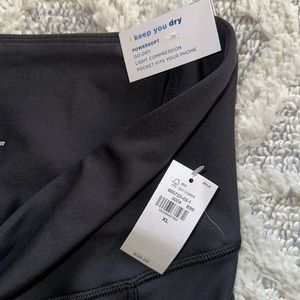 Old Navy Women’s Black Bootcut Leggings Yoga Pants- New with tags! Size XL